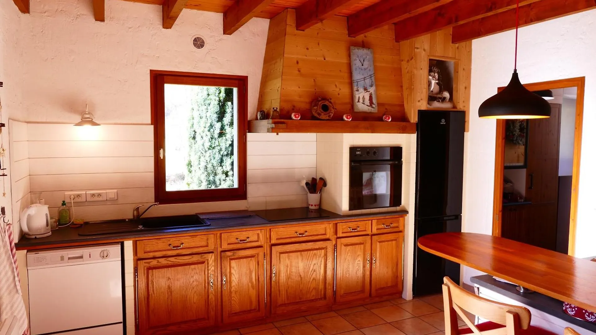 Chalet Jeanmarika 康庞